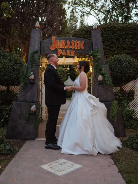 An amazing Jurassic Park-themed wedding!